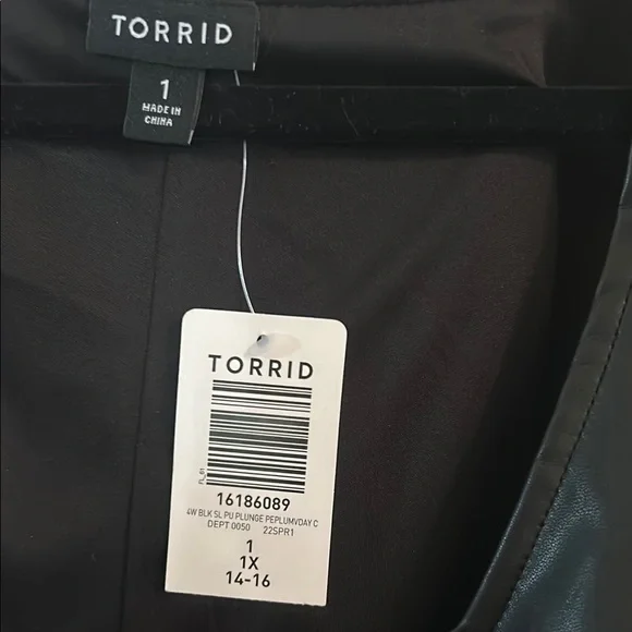 Torrid Black Faux Leather Peplum Top - Picture 4 of 6